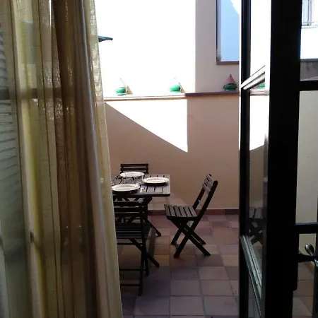Apartamento En El Centro De - B6 *