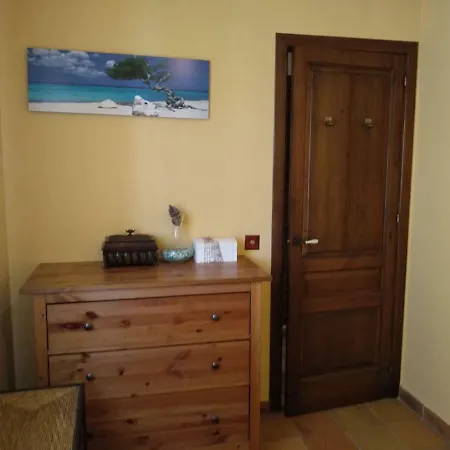 아파트 Apartamento En El Centro De - B6 *